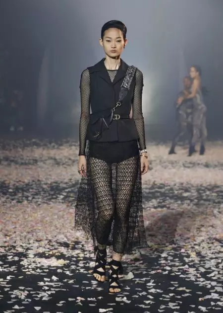 Dior Alportas Dancon al la Startleno por Printempo 2019