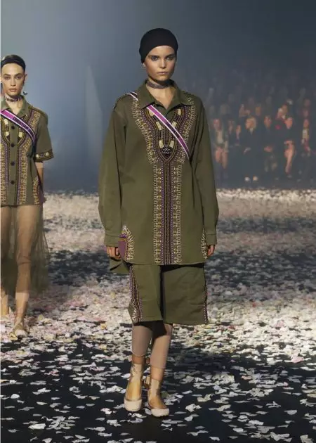 Dior Keenay Qoob ka ciyaarka Runway-ka ee Guga 2019