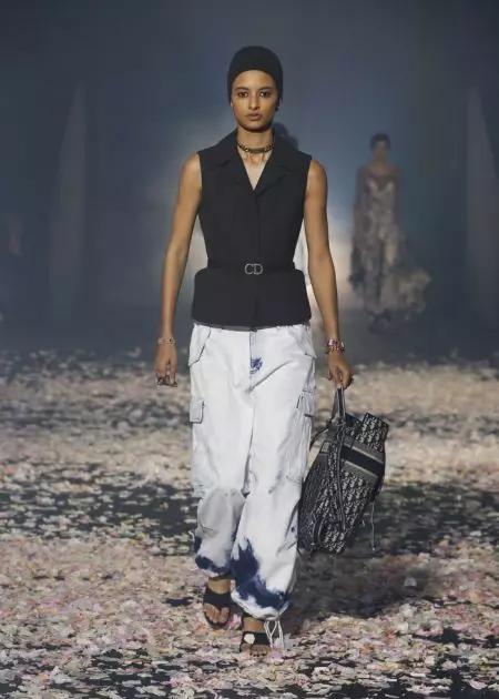 Dior bring dans na die aanloopbaan vir lente 2019