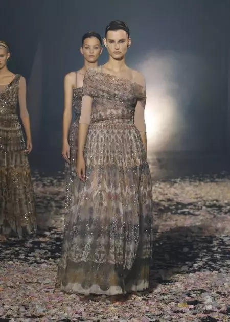 Gidala sa Dior ang Sayaw sa Runway alang sa Spring 2019