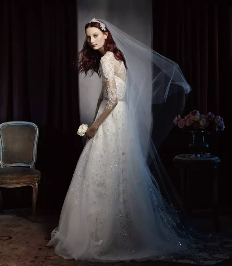 Codie Young ohromuje v kampani Monique Lhuillier Bridal 2014