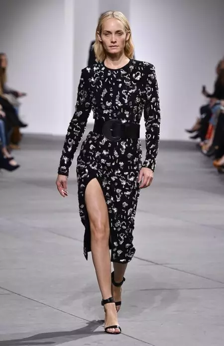 Michael Kors Channels Sensual Strength ndi Fall 2017 Show