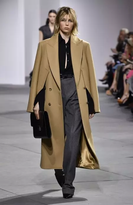 Michael Kors Channels Sensual Strength ndi Fall 2017 Show