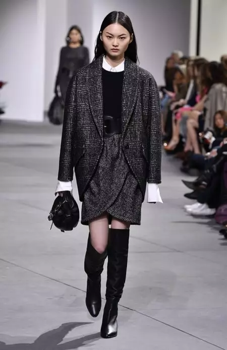 Michael Kors Channels Sensual Strength ndi Fall 2017 Show