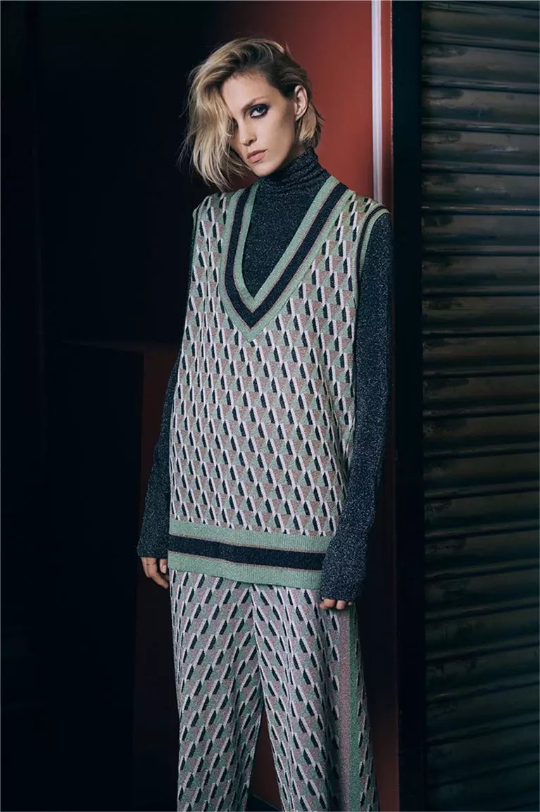 Zara Jacquard väst och byxor med metallic stickad topp