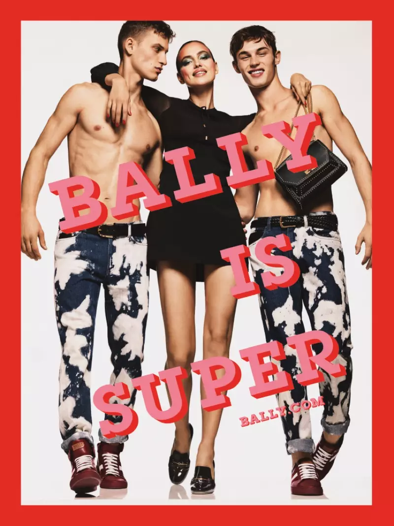 Kit Butler, David Trulik und Irina Shayk treten in der Werbekampagne von Bally im Frühjahr 2017 auf