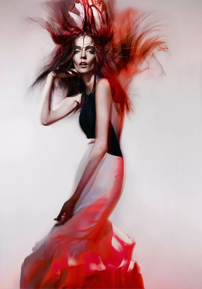 Zuzanna Bijoch ke Work of Art for Hunter & Gatti's Flesz Magazine Shoot