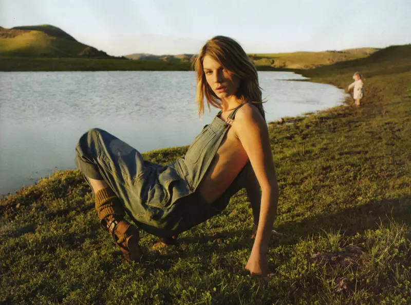 Angela Lindvall by Yelena Yemchuk in Big Country | Elle US May 2010