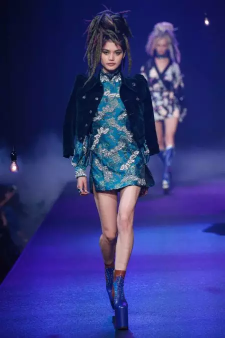 Marc Jacobs tạo nên thời trang Raver cho mùa xuân 2017