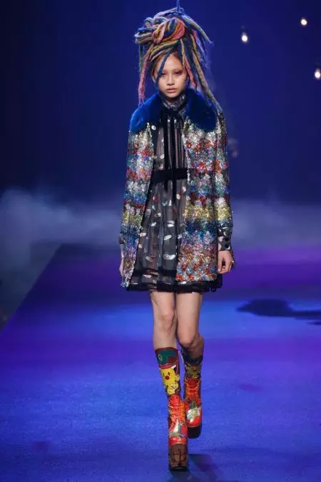 Marc Jacobs tạo nên thời trang Raver cho mùa xuân 2017