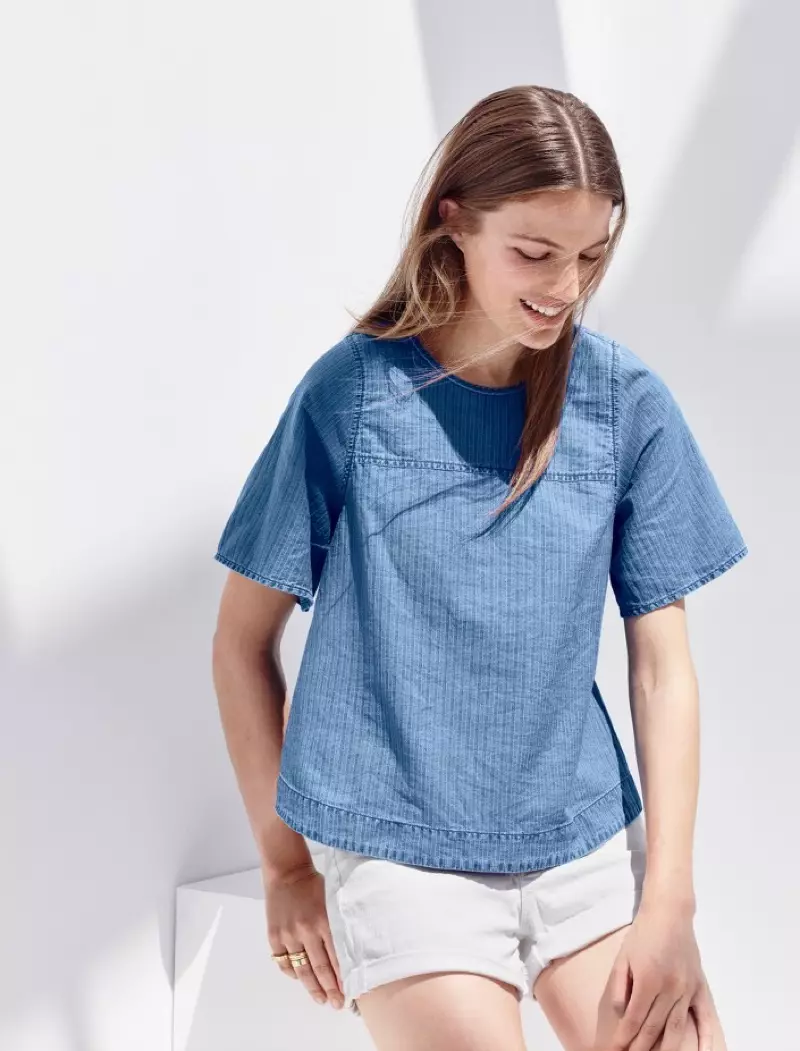 J. Crew Swing Top σε ισπανικό Indigo και τζιν Short σε λευκό