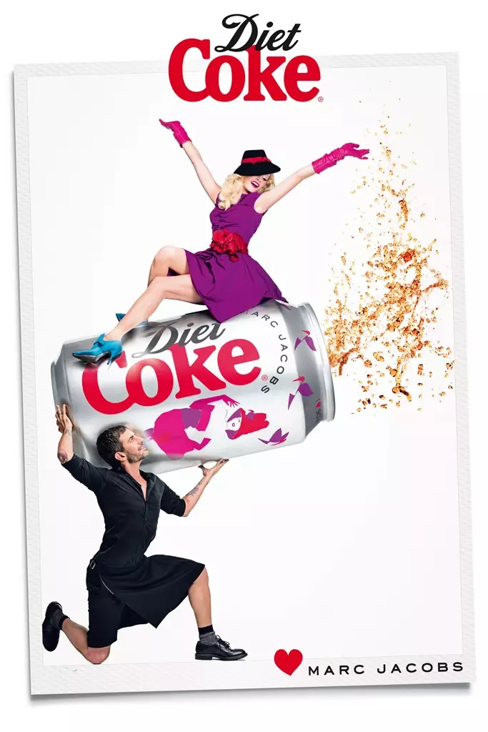 Marc Jacobs Diet Coke ව්‍යාපාරය සඳහා Ginta Lapina හා සම්බන්ධ වේ