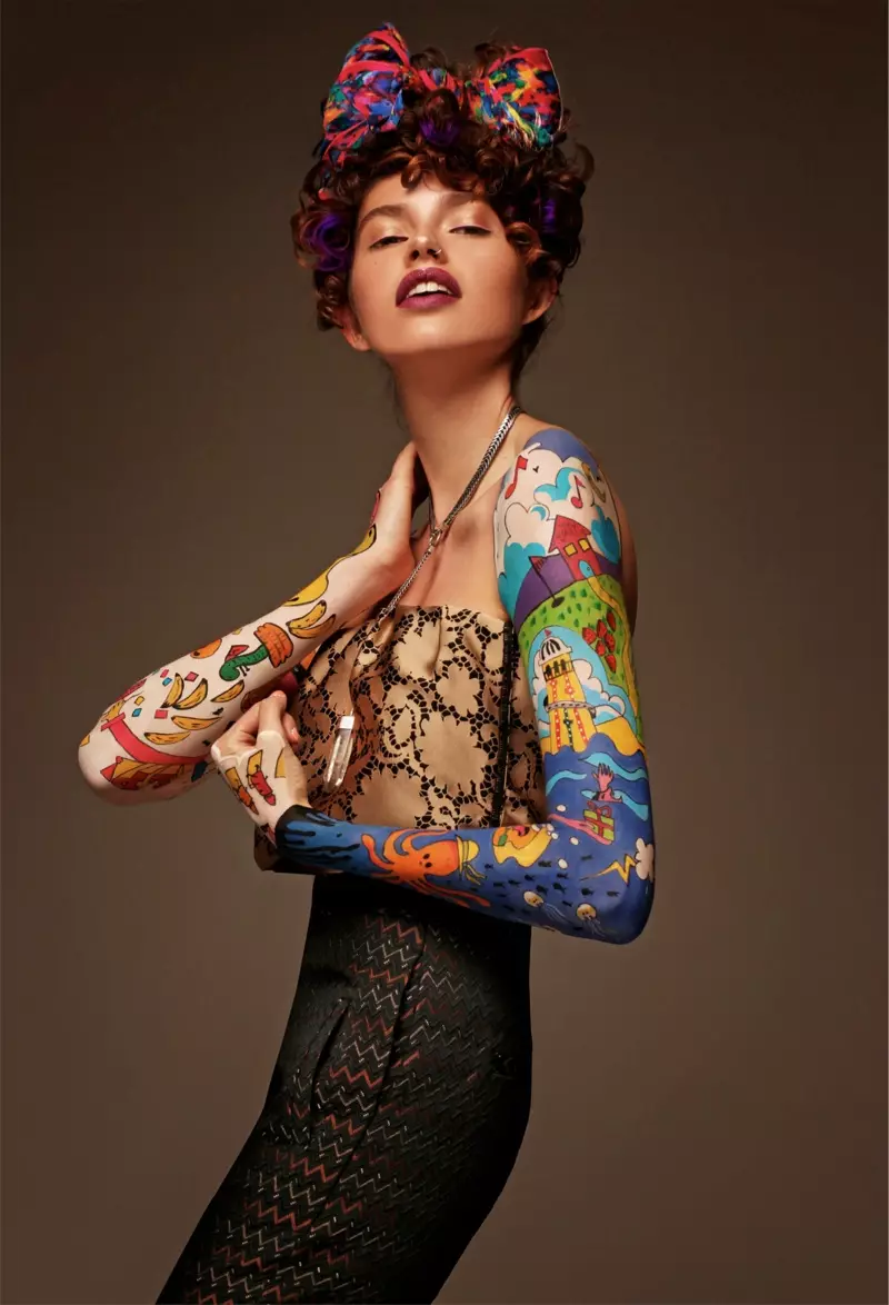 Gabby Dover es pintada para Black Magazine por Thom Kerr