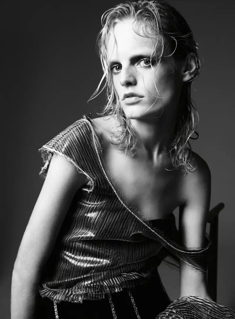 Η Hanne Gaby Odiele φοράει ραπτική για το Harper's Bazaar Turkey Αύγουστος 2013 από τον Gianluca Fontana