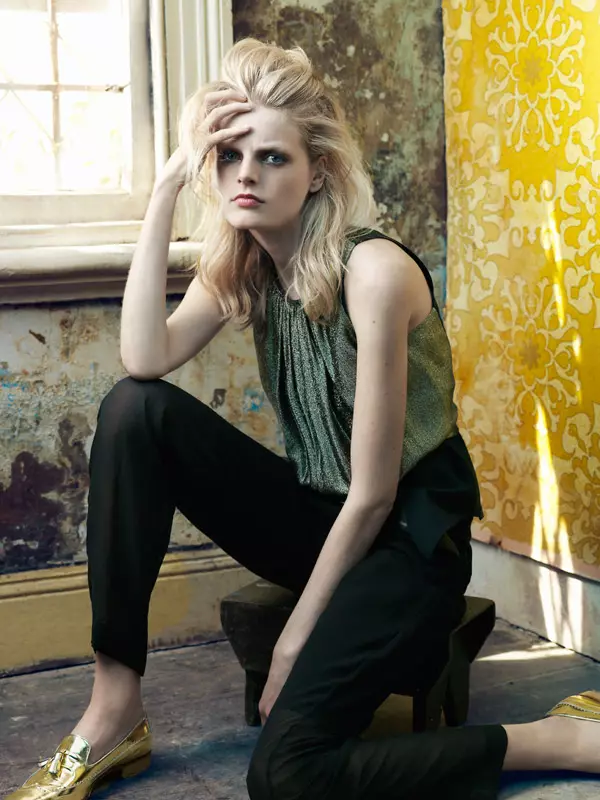 Hanne Gaby Odiele JASU 2013 оны намрын аяны гол дүрд тоглосон