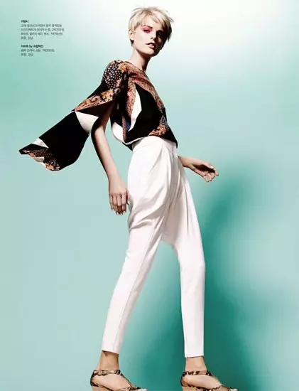 Hanne Gaby Odiele Sports Sixties Chic untuk Majalah S