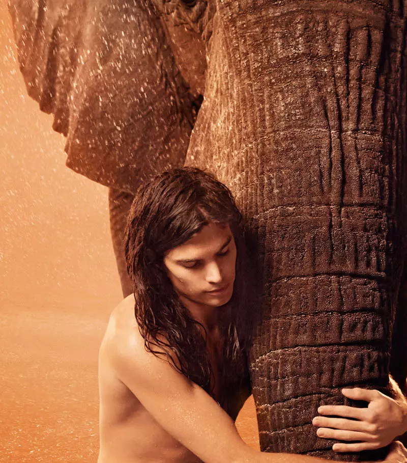 Ryan McGinley Bắn Jeneil Williams, Julia Frauche và Ashleigh Tốt cho Chiến dịch EDUN Mùa xuân 2013