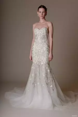 Looks de mariage éthérés: Marchesa printemps 2016 mariée