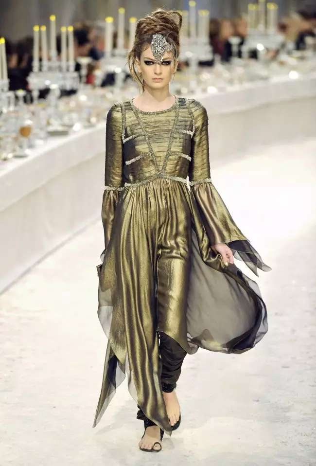 ការប្រមូល Chanel Pre-Fall 2012