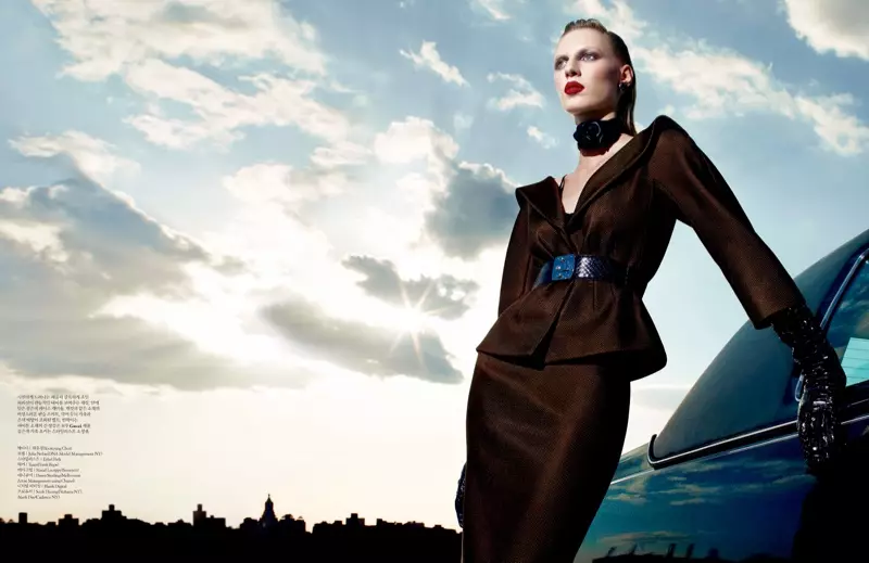 Η Julia Nobis Models Gucci για το Santiago & Mauricio στο Spread της Δ. Κορέας