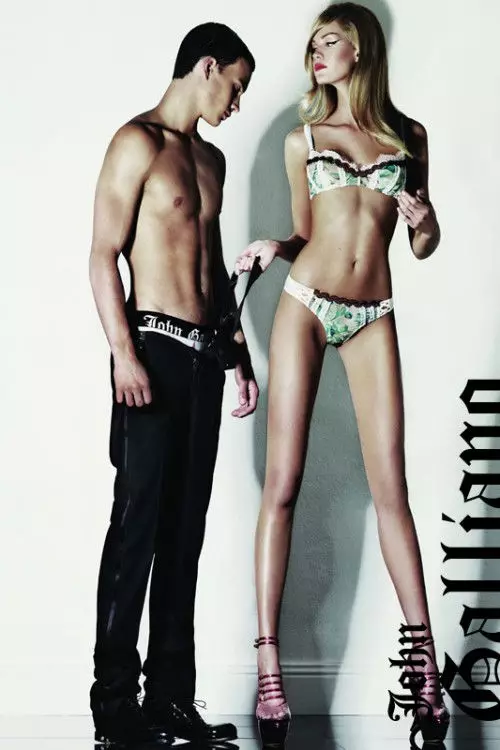 Erin Heatherton John Galliano oge opupu ihe ubi 2011 Lingerie & Swimwear Campaign nke Robbie Fimmano