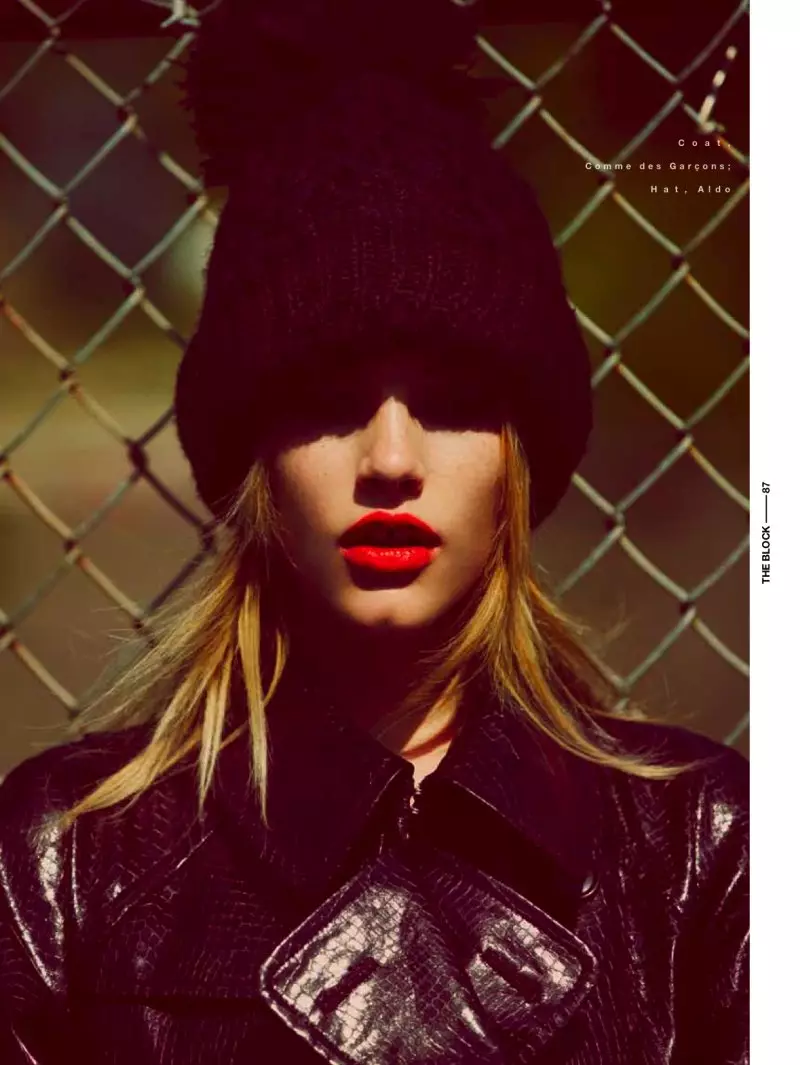 Ashley Smith විසින් Guy Aroch විසින් The Block F/W 2011 සඳහා