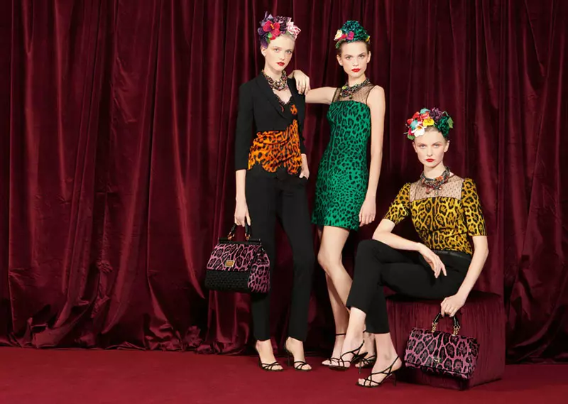 Dolce & Gabbana Dayrta 2010 | Vlada Roslyakova, Olga Sherer iyo Zuzana Gregorova