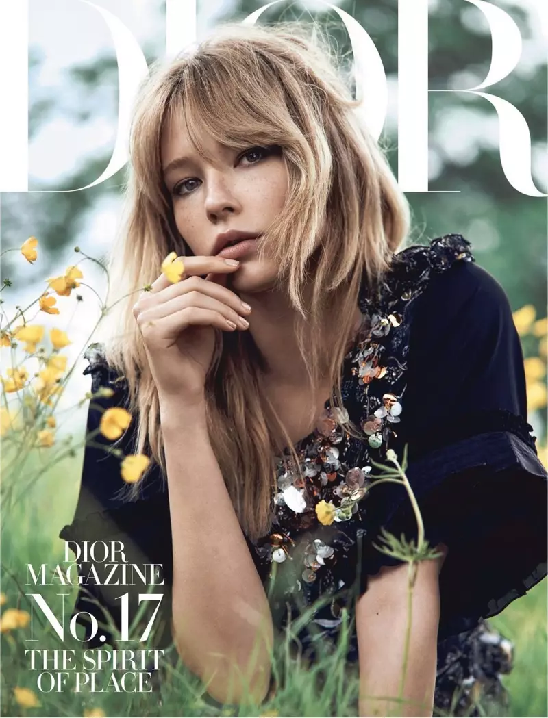 Haley Bennett ao amin'ny Dior Magazine Winter 2016 Cover