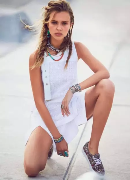 Josephine Skriver Goes Beach Casual za ELLE France Spread