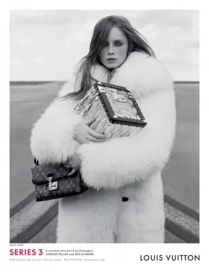 Louis Vuitton Reklamên Payîza 2015-an Dest pê dike ku ji hêla Bruce Weber + Juergen Teller ve hatî çêkirin