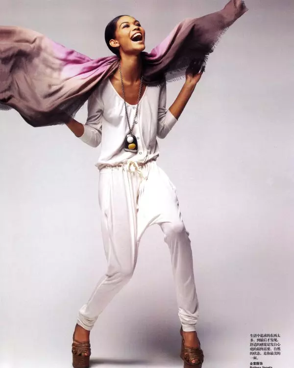 Chanel Iman door Thomas Schenk voor Vogue China juni 2010