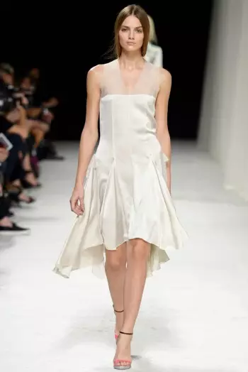 Nina Ricci Orisun omi / ooru 2014 | Paris Fashion Osu