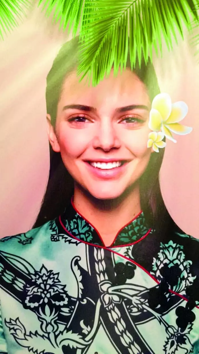 Aloha nka Kendall Jenner abona tropique