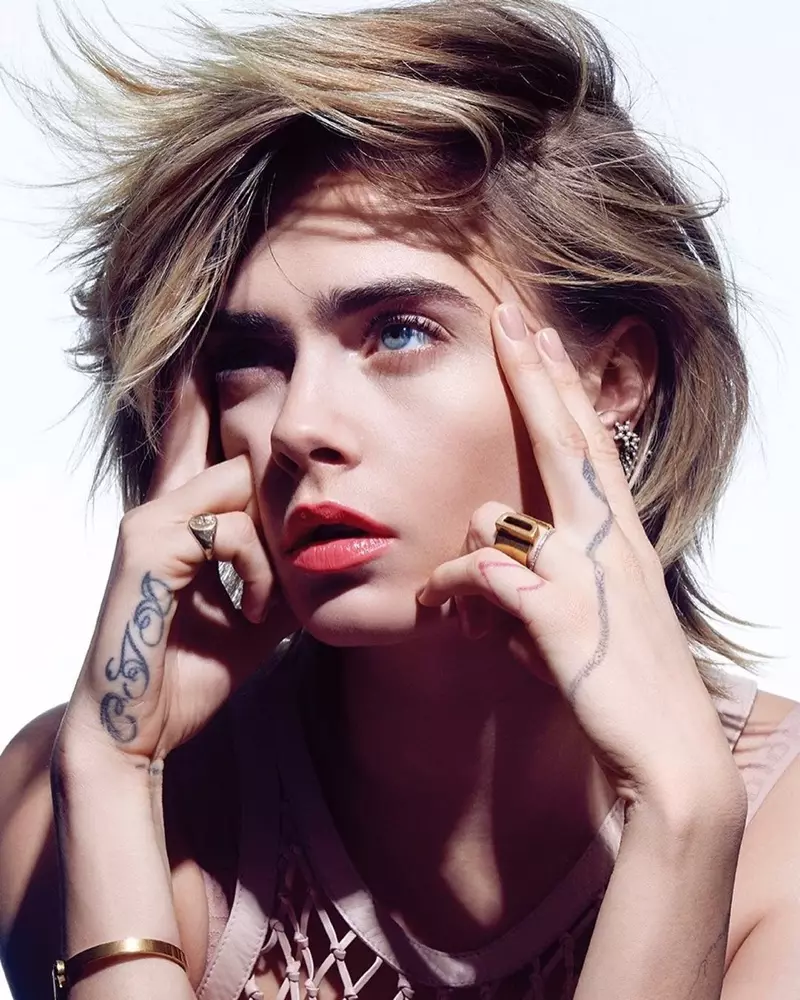 Cara Delevingne Vogue Kóreu 2019 forsíðu Dior Makeup Ritstjórn