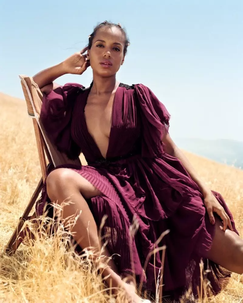 Fifẹ ẹsẹ diẹ, Kerry Washington wọ Prabal Gurung siliki chiffon oke ati yeri