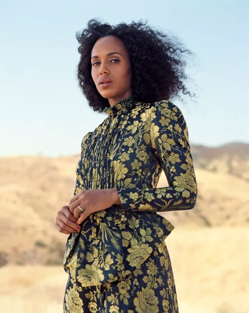 Kerry Washington pózuje v žakárových šatách Gucci