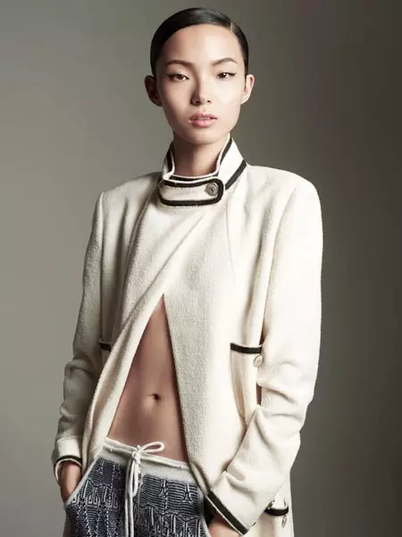 Xiao Wen Ju pose pour Wee Khim à Nuyou Singapour janvier 2014