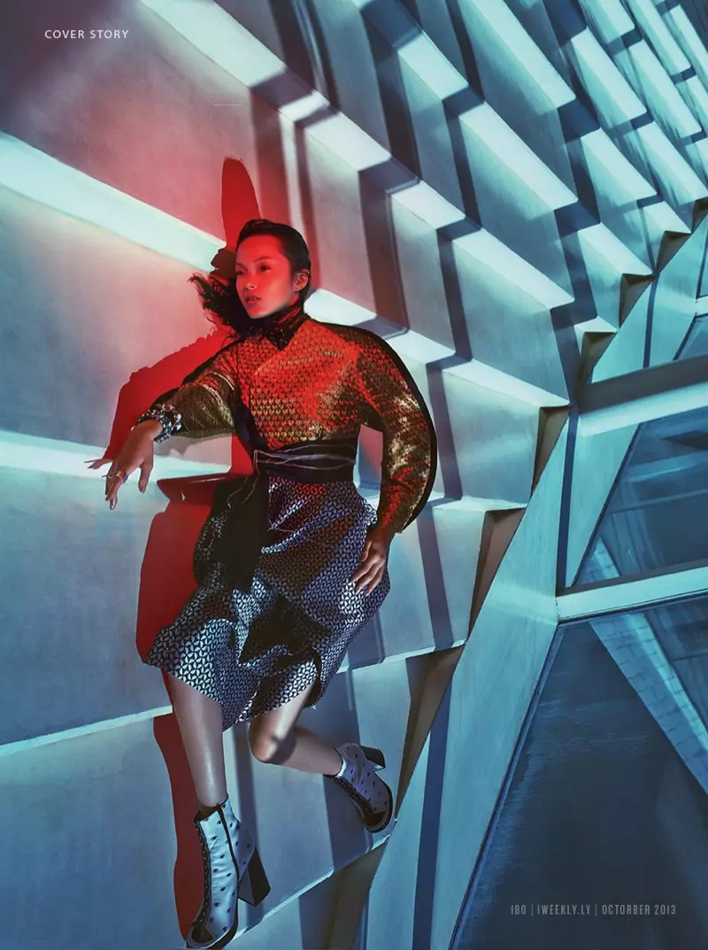 Xiao Wen Ju blir futuristisk for Charles Guo i Modern Weekly Spread