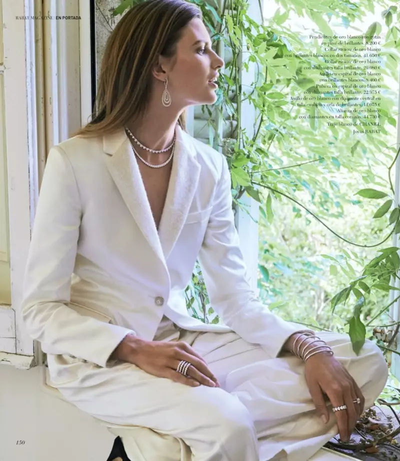 Bette Franke posa en estilos sofisticados para a revista Rabat