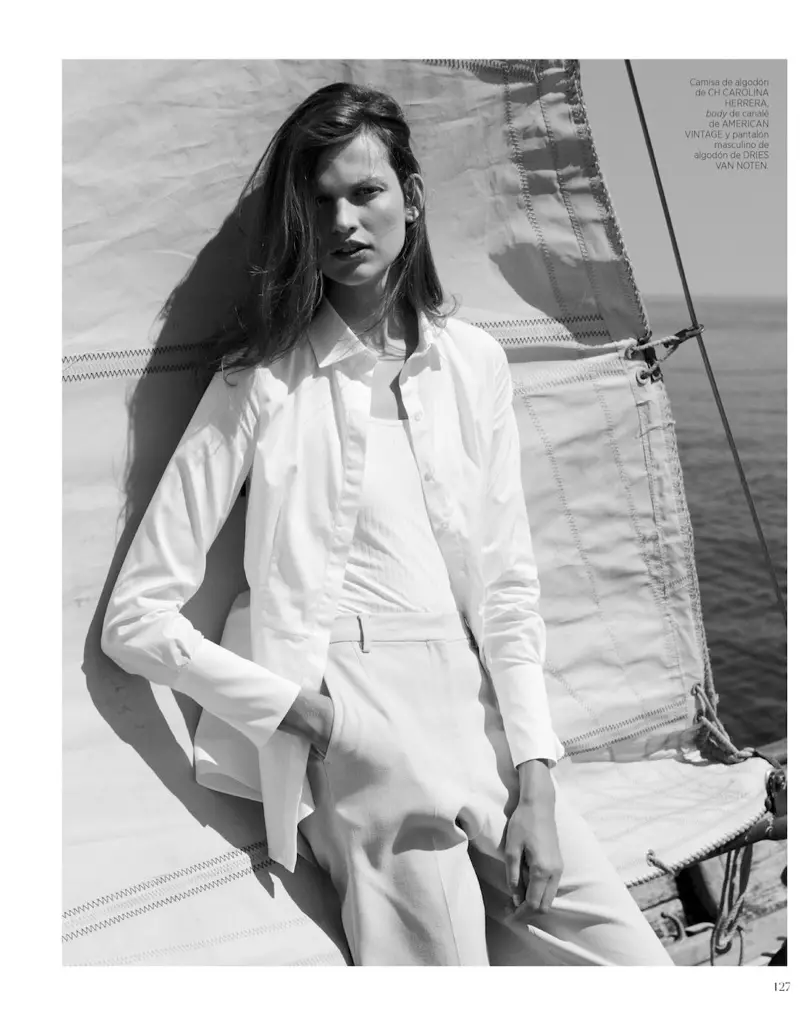 Bette Franke o Nka Mokhoa oa Nautical bakeng sa Harper's Bazaar Spain