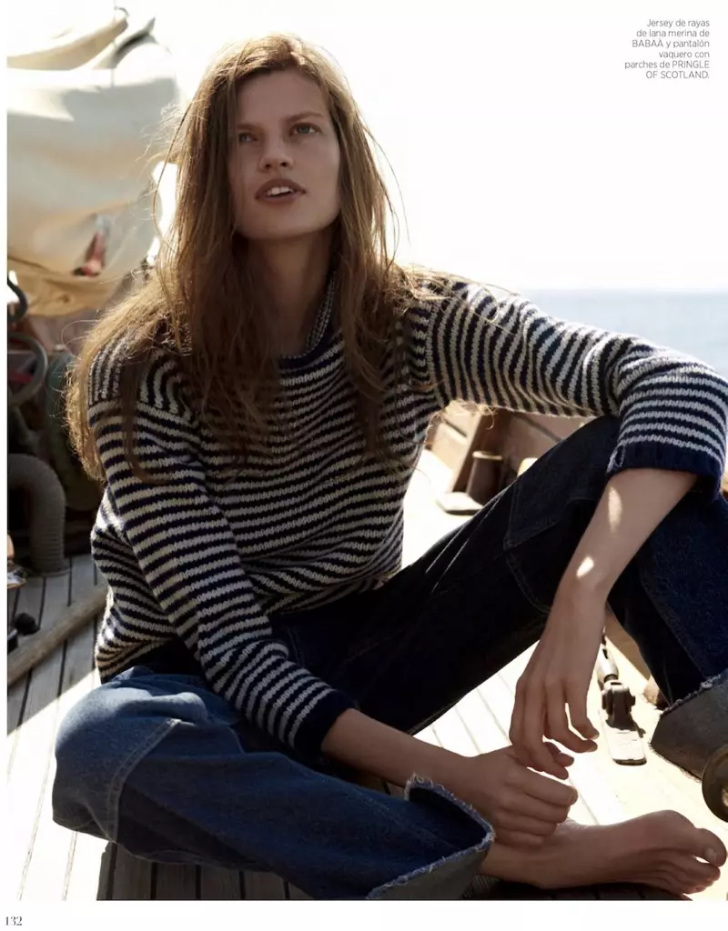 Si Bette Franke ay Kumuha ng Nautical Style para sa Harper's Bazaar Spain