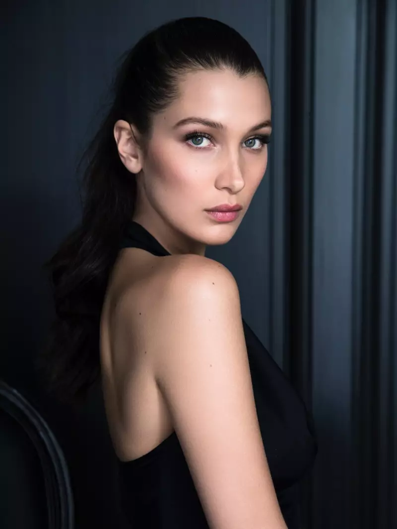 Bella Hadid parantos diumumkeun salaku wajah anyar Dior Makeup. Poto: kahadean Dior