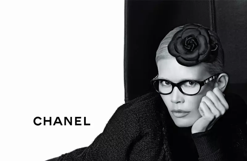 Chanel 2011. őszi szemüvegkampány | Claudia Schiffer – Karl Lagerfeld