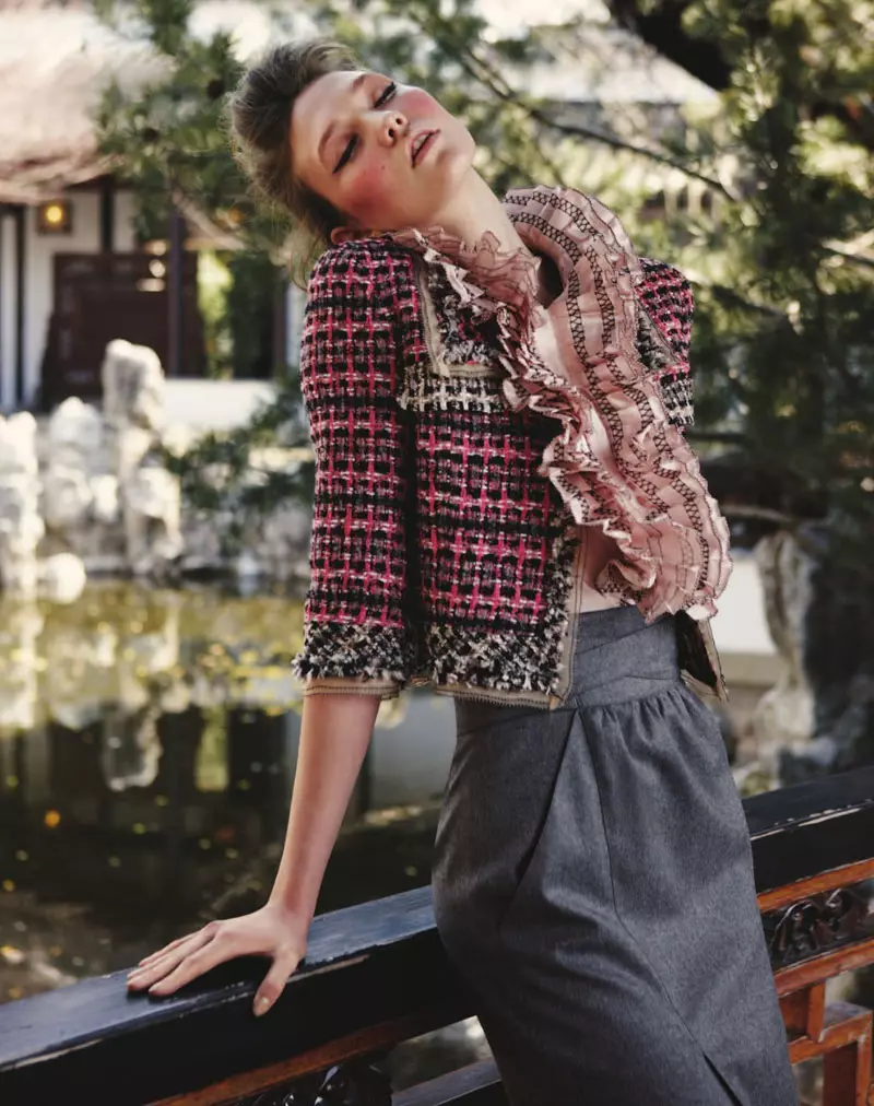 Karlie Kloss para sa Bergdorf Goodman Pre-Fall 2010 Catalog ni Yelena Yemchuk