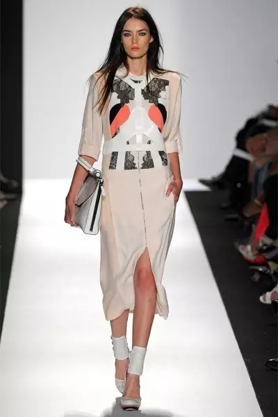 BCBG Max Azria Orisun omi 2013 | New York Fashion Osu