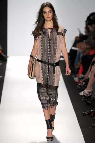 BCBG Max Azria Spring 2013 | နယူးယောက်ဖက်ရှင်ရက်သတ္တပတ်