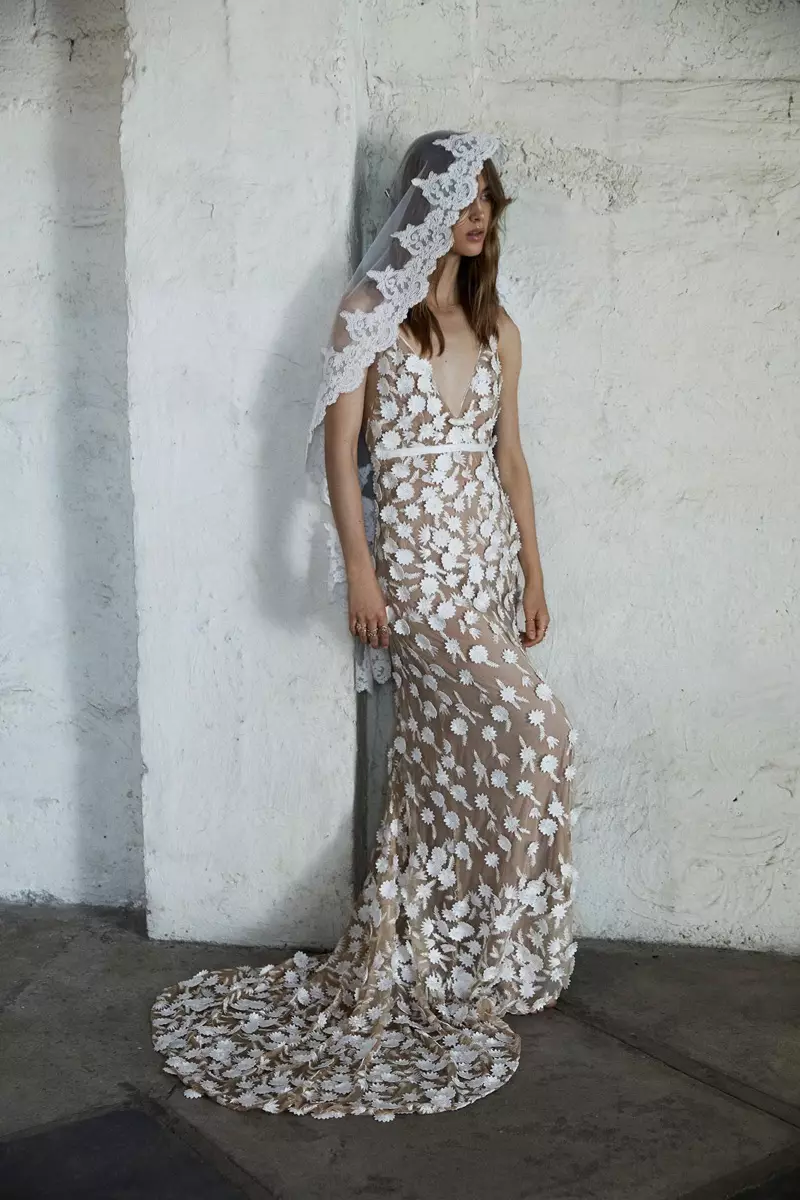 For Love & Lemons dizaina Marguerite līgavas kleita jaunai kāzu kolekcijai