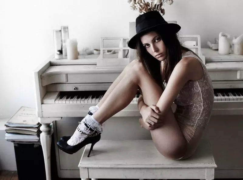 Ruby Aldridge de Derek Kettela para Dossier Journal