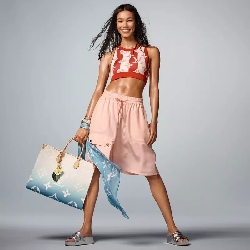 Jade Nguyen frontar kampanjen Louis Vuitton Summer 2021.