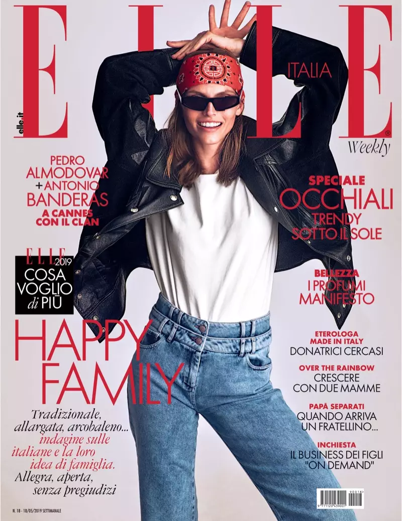 Karlina Caune โพสท่าในลุคสุดชิคให้กับ ELLE Italy